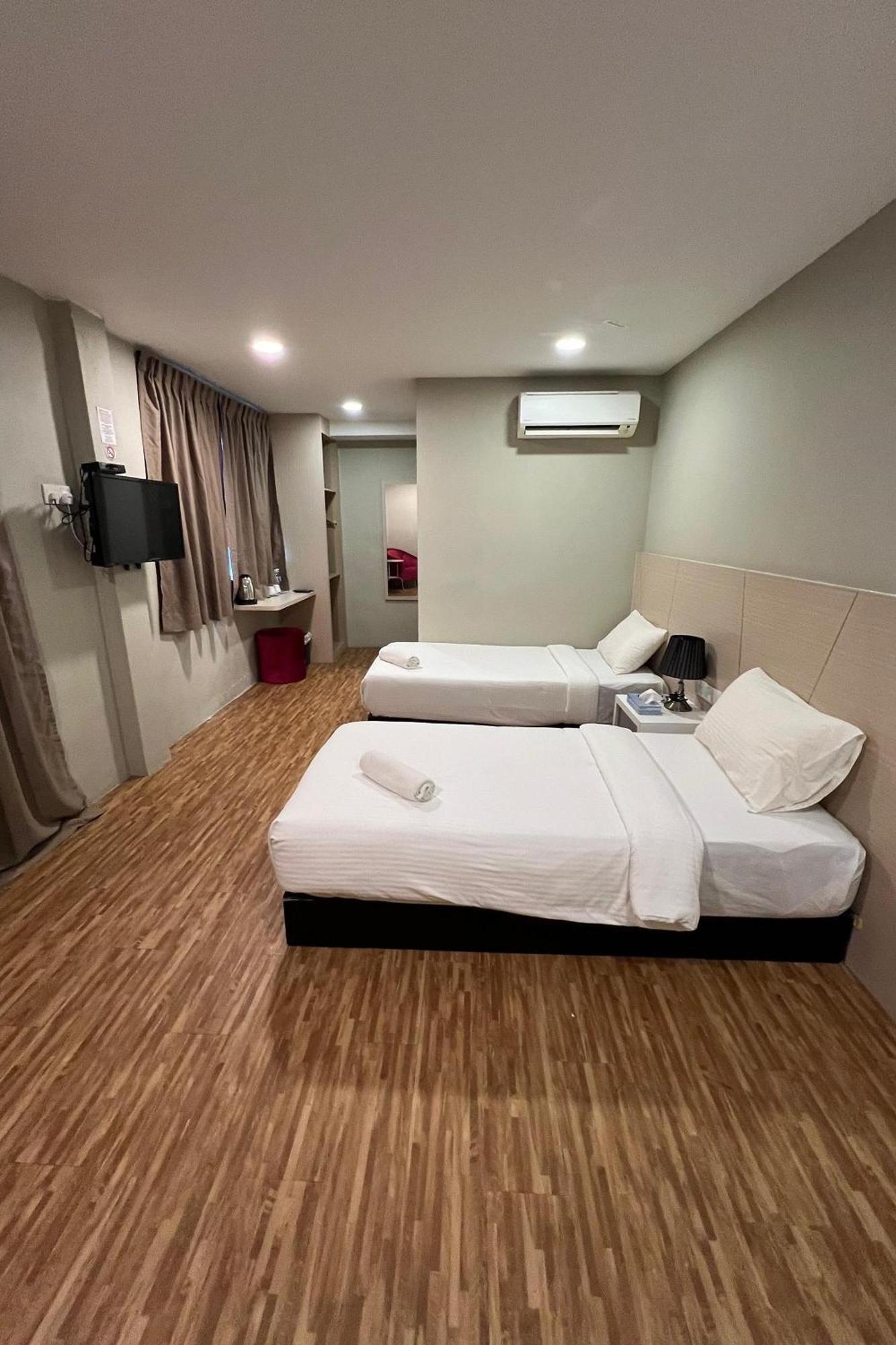 Princess Hotel Pontian Pontian Kechil Exterior foto